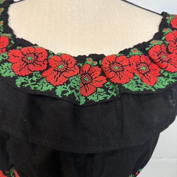 Herencia Collection Black Off the Shoulder Blouse w Red Embroidered Flowers 2XL - Picture 2 of 10